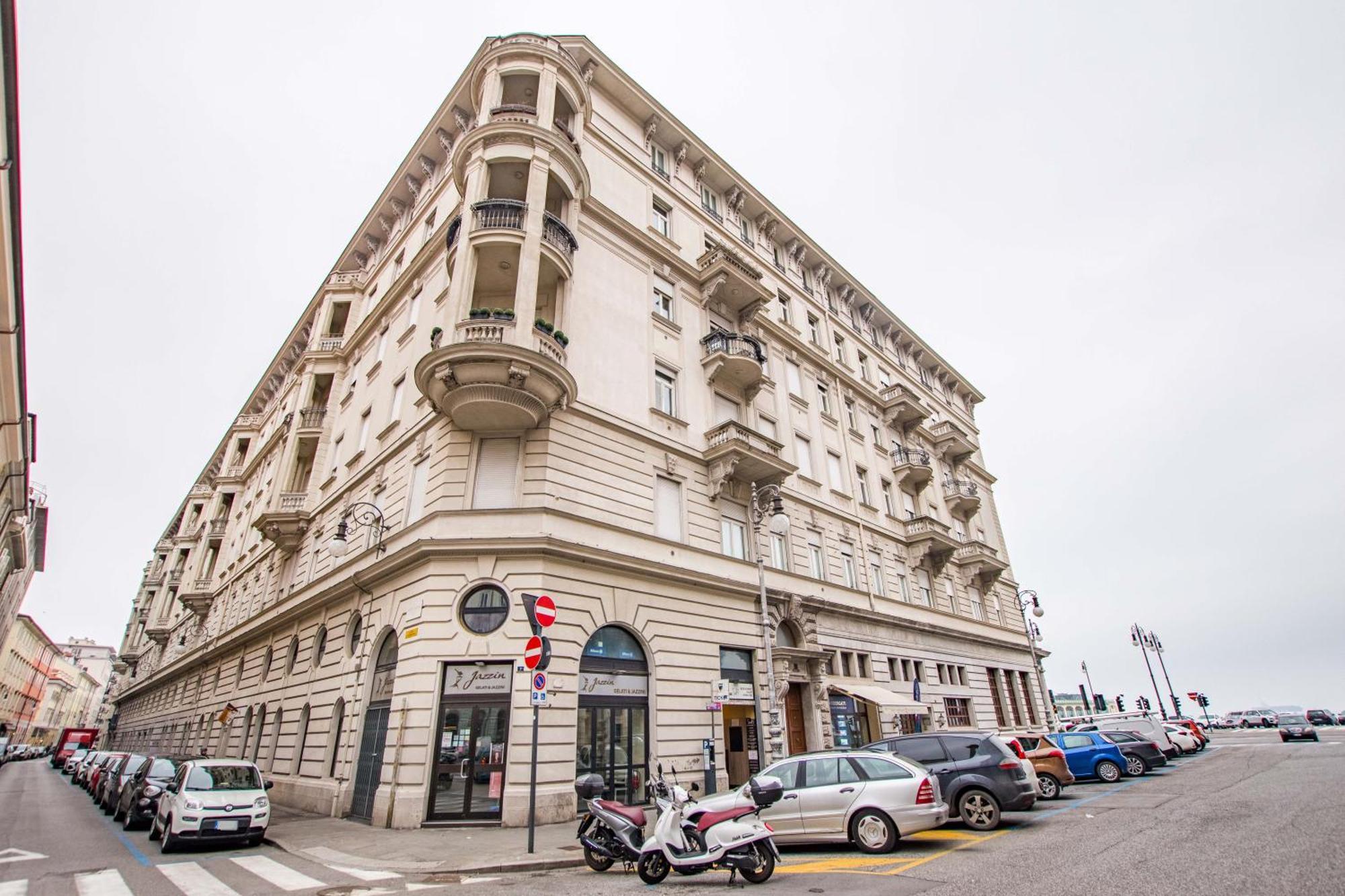 Mercato Vecchio City Trieste Extérieur photo