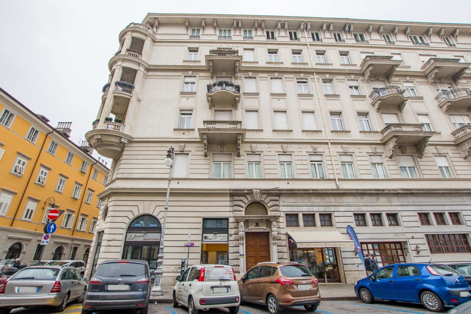 Mercato Vecchio City Trieste Extérieur photo
